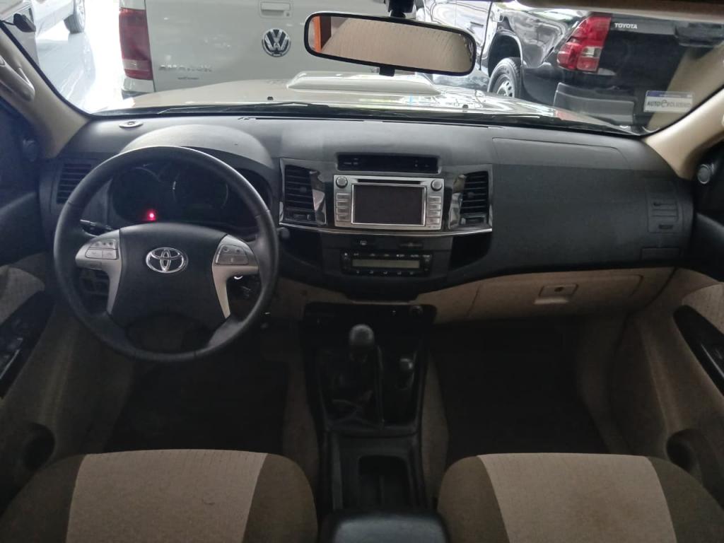 TOYOTA SW4 4X4 SRV 3.0 TDI 2014